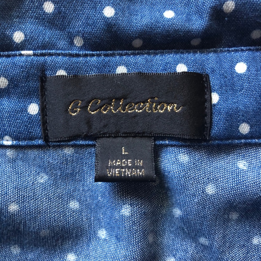 🩵Soft Dotted Button Down - Picture 7 of 8